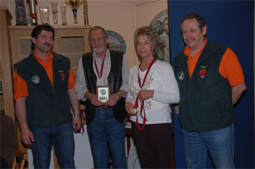 Sitzend 2. Platz  Zirl:Manfred Schafferer, Reinhold Gassler, Sieglinde Krug, Kurt Kager